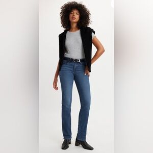 LEVIS 514 MEDIUM WASH STRAIGHT FIT JEANS